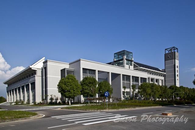 南京晓庄学院环境科学学院，南京晓庄学院有哪些专业和院系（南京这所高校很“委屈”）