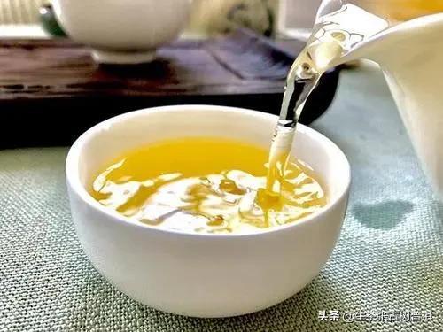 什么是茶艺礼仪，什么是茶艺礼仪,茶艺礼仪有何特征和功效（中国喝茶的十大礼仪，你知道吗）