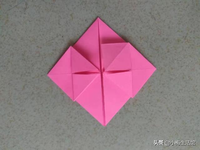 爱心的折法(简单)，简单爱心的折法（看的我都心花怒放了）
