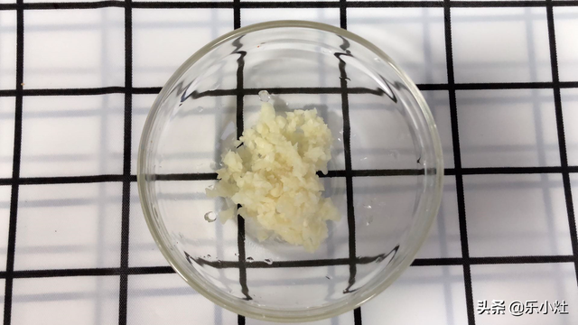 如何制作清爽好吃的凉拌粉丝，如何制作清爽好吃的凉拌粉丝窍门（不粘连不抱团）