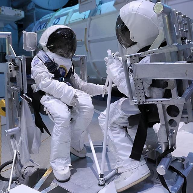 上海航天博物馆好玩吗，上海航天科技展示馆（这20处博物馆、观星台为你种下登天梦）