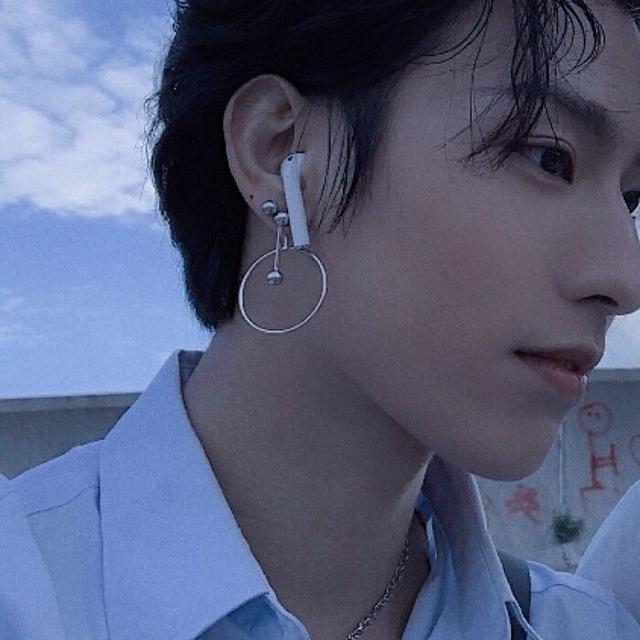 超丧男生头像微信，超丧男生头像（每日一更之臭弟弟头像日系韩系男头像丧）