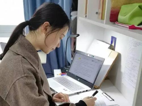 河北商贸学校（深扒河北省臭名昭著的3所野鸡大学）