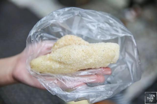 酸奶麻花能放多久 武汉粮道街酸奶大麻花哪个味道最好吃，酸奶麻花能放多久（我们翻遍了武汉的12条街）