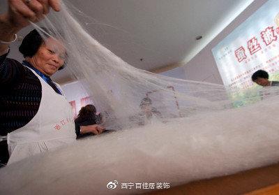 蚕丝被怎么清洗，蚕丝被脏了如何清洗（蚕丝被脏了怎么清洗）