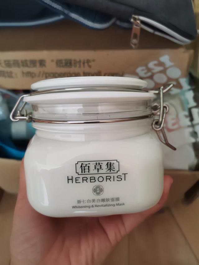 御泥坊泥浆面膜，御泥坊蜂蜜泥浆面膜怎么用（超好用的5款“泥浆面膜”）