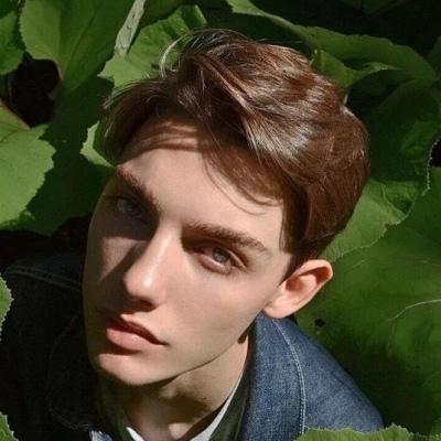 欧美男生头像系列微信，欧美男生头像系列（最新男生微信头像欧美范）