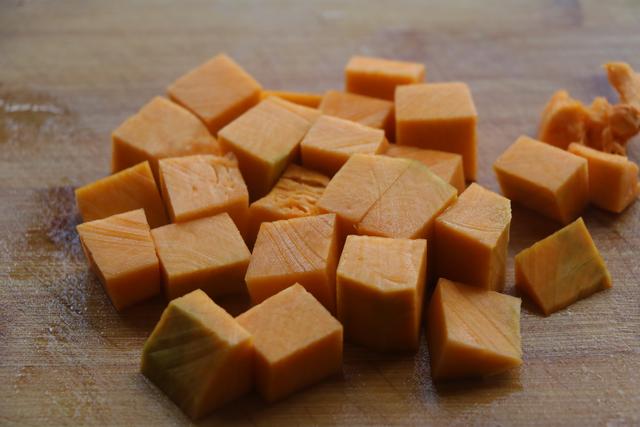 山药红枣粥怎么做，山药红枣粥怎么做补气血（9月多给孩子喝这粥）