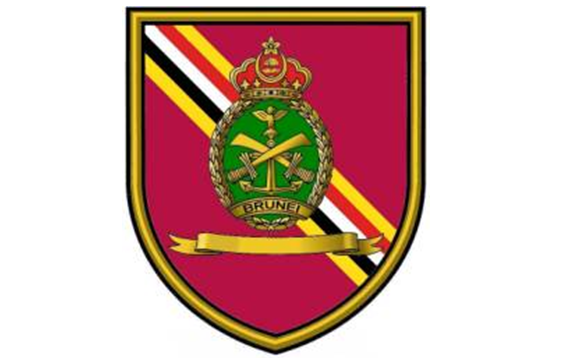 文莱人口42万，养着6千人的军队，苏丹是五星上将军衔，体现皇权