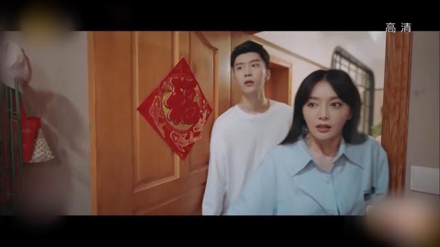 毛晓彤电视剧大全，毛晓彤演过的电视剧（《三十而已》和《隐秘的角落》变成一家人）