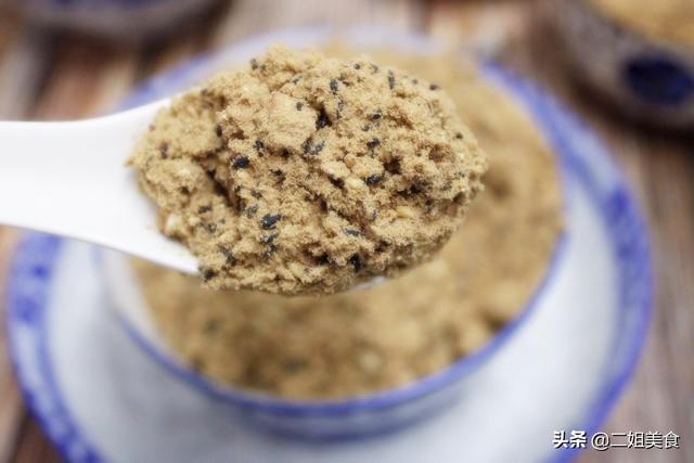 如何做油茶面，怎样做油茶面好吃又简单（我家油茶面从来不用买）