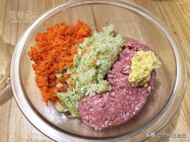 羊肉胡萝卜饺子，羊肉胡萝卜水饺的做法（羊肉和它做饺子馅是绝配）