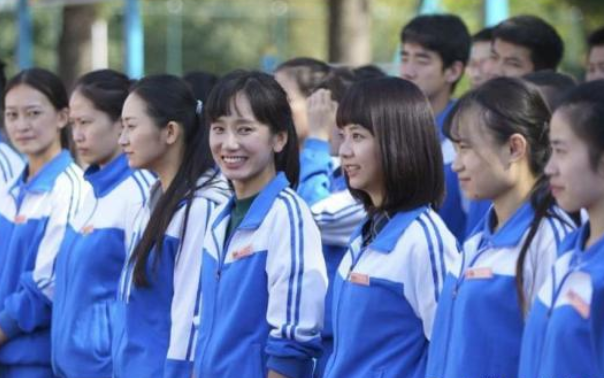 那个学校的校服最好看（中国校服）