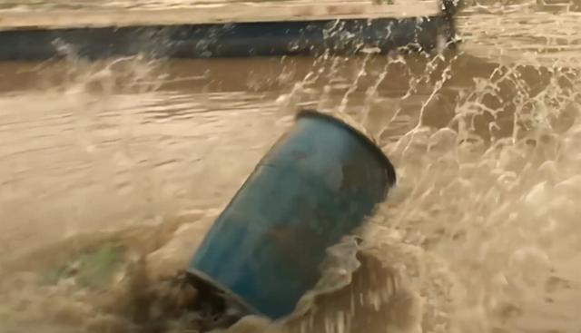 超载爱情by吉吉爱儿 百度网盘，超载爱情（在巴拿马农村开一家超市）