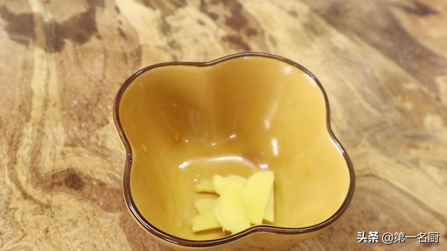 大白菜汤怎么做简单又好喝，记得多加这一样食材