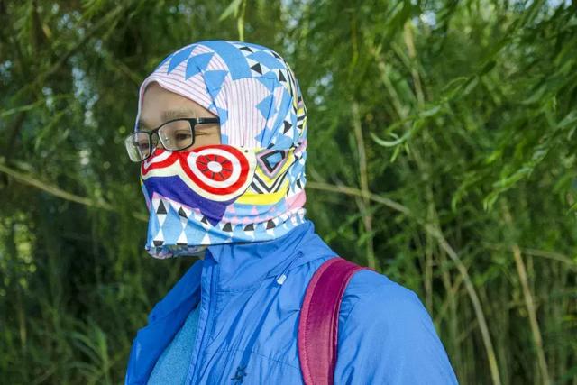 无缝头巾的10种戴法，用毛巾做头巾的戴法（百变魔术头巾的使用方法）