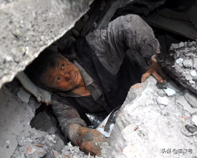 汶川地震级别是多少，对比中美救灾：汶川地震