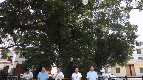 学吹唢呐最快的方法，怎样快速学会吹唢呐（在信丰传了四代人的唢呐）