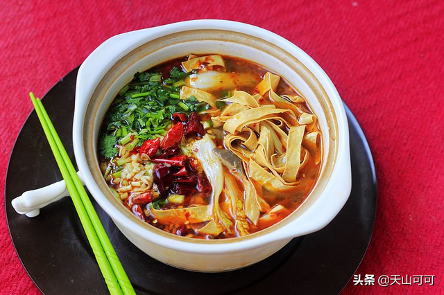 豆油皮怎么做好吃，油炸黄豆怎么又脆又酥（这是豆油皮最好吃的做法）