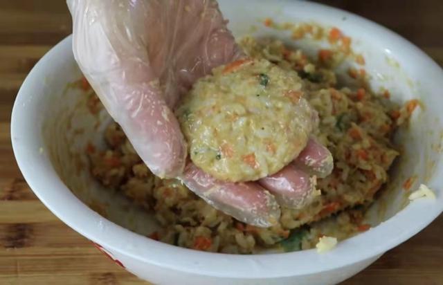 剩饭的做法家常窍门，剩饭怎么做才好吃图解（我家剩饭从不直接吃）