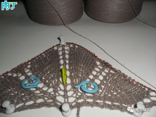 披肩的织法，披肩钩针编织花样图解（超越志田之美的手工棒针编织披肩教程图解）