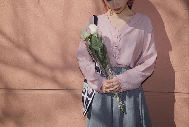 沙漏型身材适合穿什么衣服，沙漏型身材不适合穿什么样的衣服（沙漏身材简搭三法则）