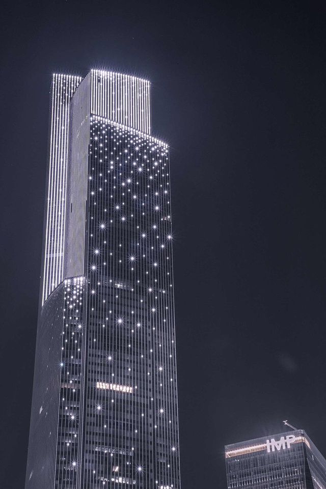 广州塔多高多少米，广州塔高度是多少米（广州第一高楼‘广州东塔’设计解析）