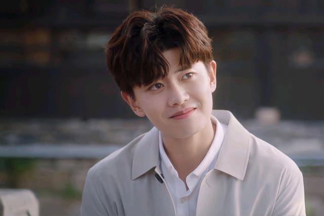 我和小鸭子学走路是什么儿歌，我和小鸭子学走路歌词（如果周生辰没有遇见时宜）