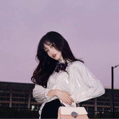 伤感女生头像微信，伤感女生头像（最新微信头像女生伤感忧郁）