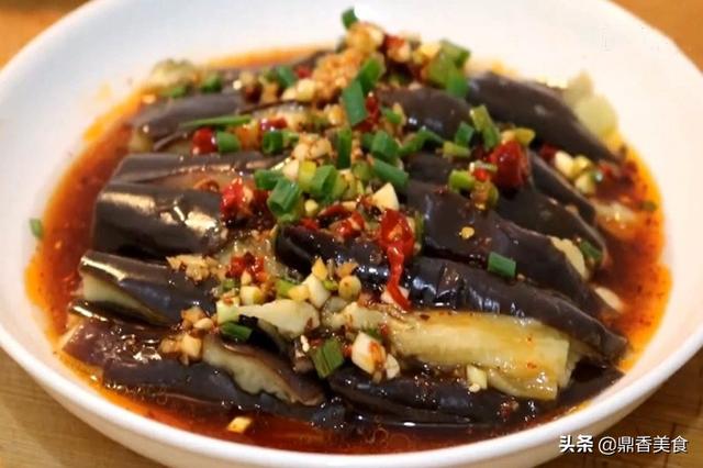 蒜泥拌茄子是哪里的菜，蒜泥茄子的家常做法简单（蒜泥拌茄子）