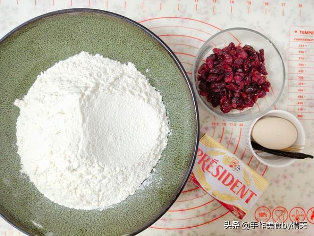 做蔓越莓饼干用什么粉，做蔓越莓饼干用什么粉最好（有面粉就能做甜点）