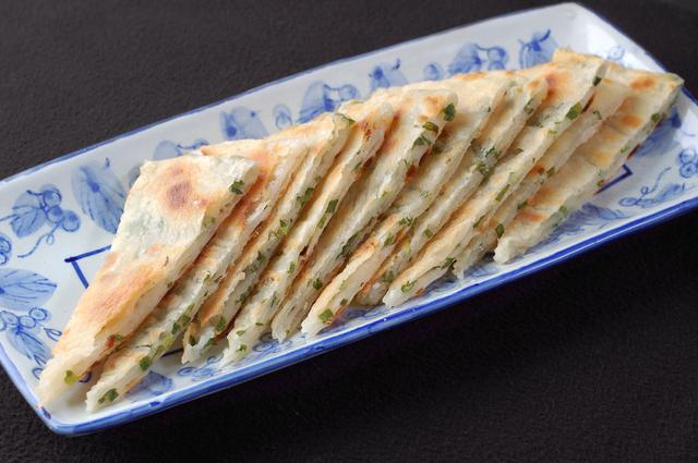 各种烙饼的做法，各种烙饼的做法大全（“末伏烙饼摊鸡蛋”）