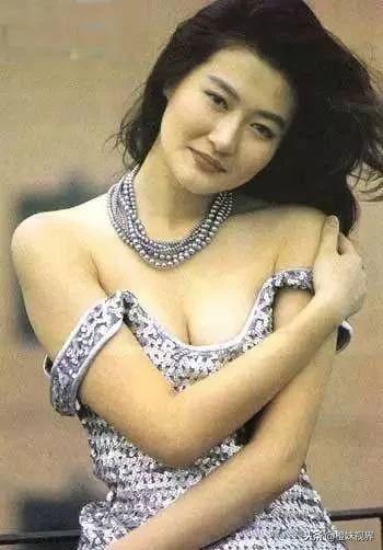 又一个当红明星吸毒被抓？来看看历年吸毒的明星们！
