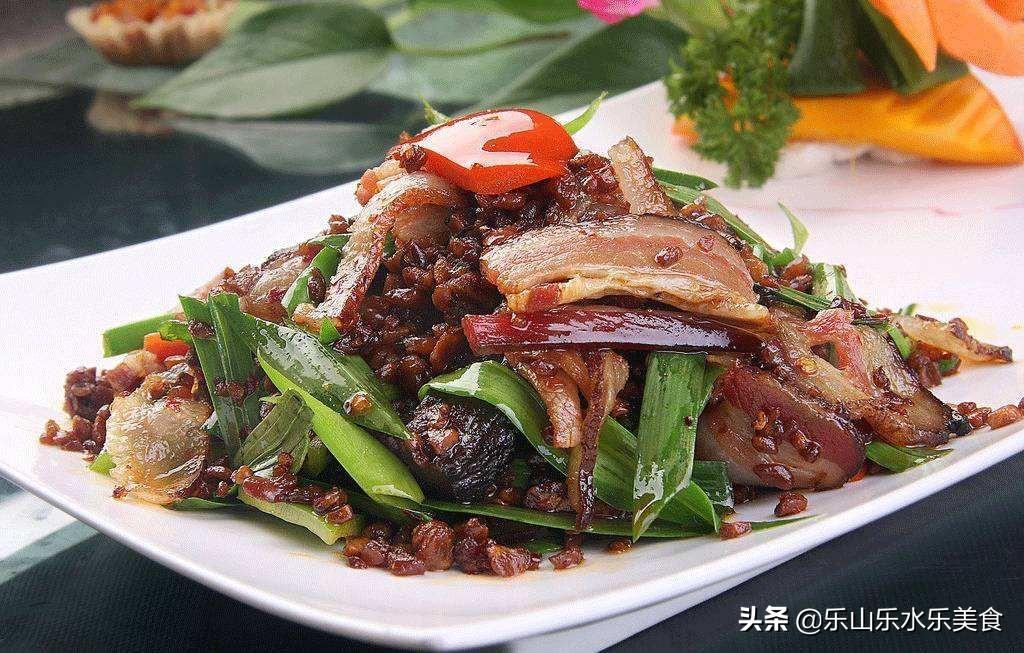 土豆炒腊肉(土豆炒腊肉土豆要先煮一下吗)插图