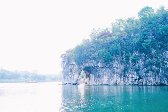 桂林山水图片风景图片(广西桂林旅游必去十大景点)插图(1)