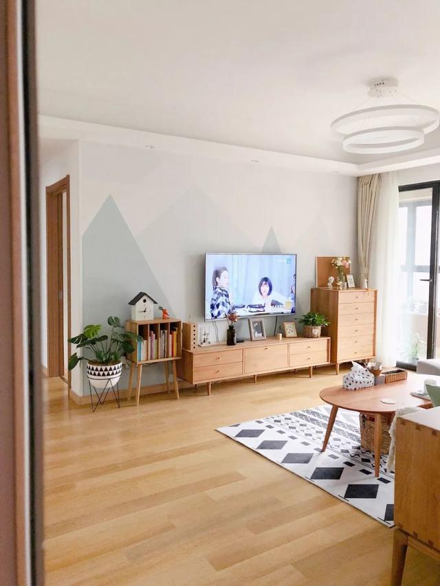 如何选择墙面漆颜色，一面墙刷多种颜色