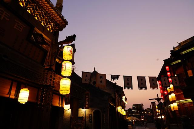 电影小镇在哪里，河南电影小镇在哪里（有人说门票100元太贵）