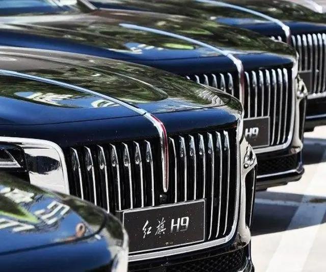 红色一竖是什么汽车的车标,红色一竖的车标是什么牌子(设计理念到底来自何方) 红色一竖是什么汽车的车标,红色一竖的车标是什么牌子(设计理念到底来自何方)