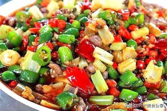 猪睾丸怎么做好吃，猪睾丸的功效与作用（怎么做才能麻辣鲜香无异味）