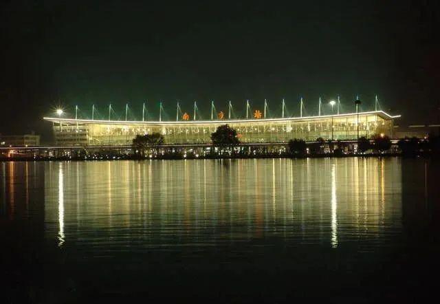 g7584高铁时刻表，g7584（今起，金山直达南京，说走就走）