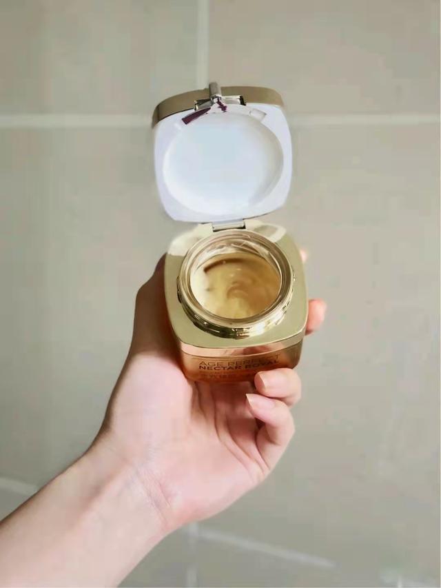 雅诗兰黛效果怎么样，雅诗兰黛怎么样（盘点5款大牌“抗老面霜”）