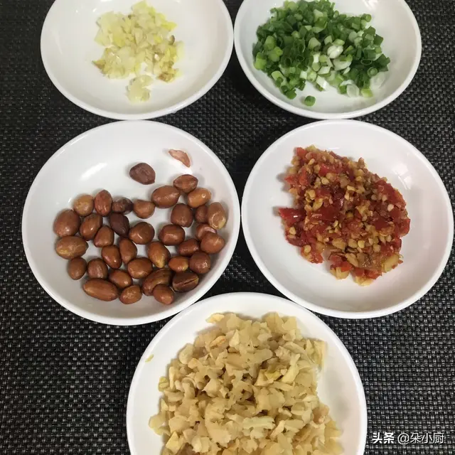 南昌拌粉的做法，南昌拌粉正宗做法（营养美味学会了这样做）