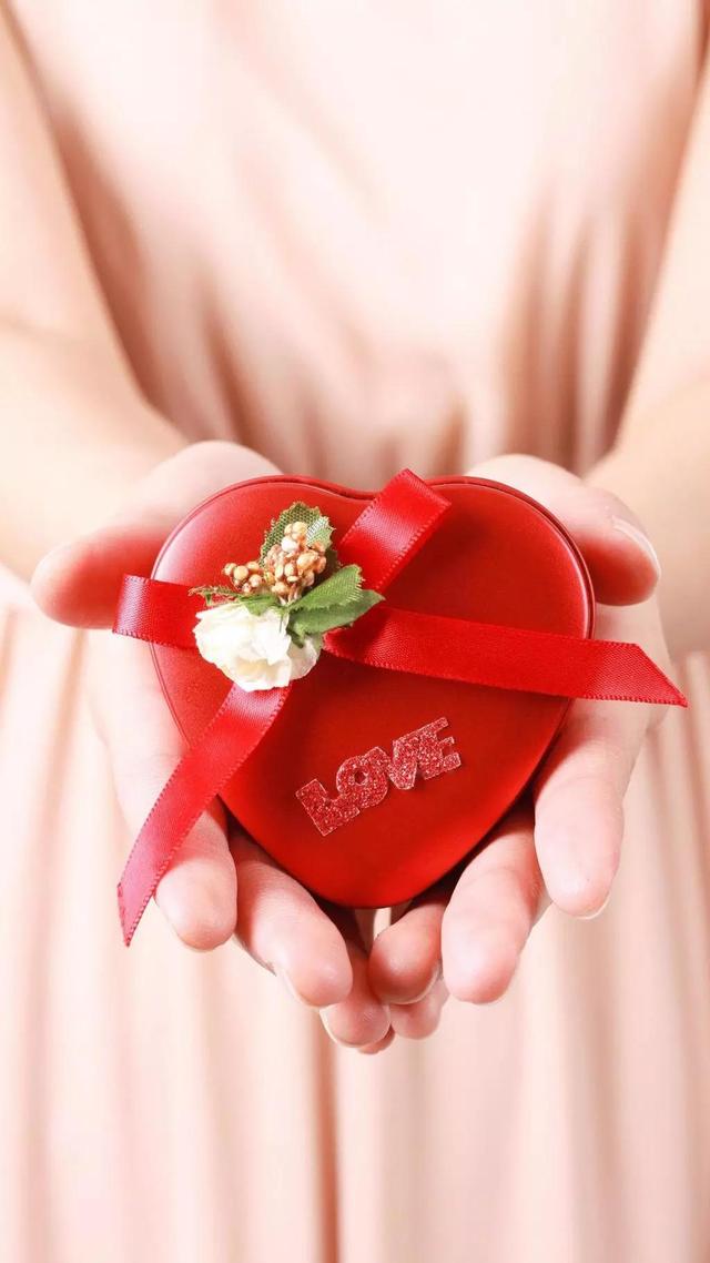 情人节快乐的说说，祝情人节快乐的说说（情人节祝福语简短句子）