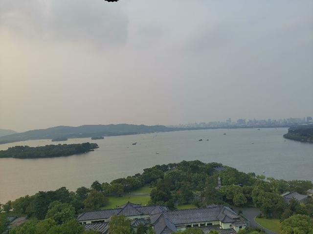 属龙的男明星：吴越，演员男吴越的个人简历（从“婆留喜”到“南方不夜龙”）