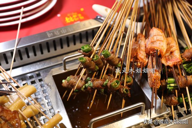 传统油炸串串制作，这味道没有几个人能扛得住