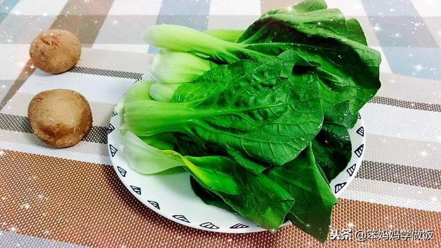 北方元宝馄饨的包法，谁说北方人只会包饺子不会包馄饨