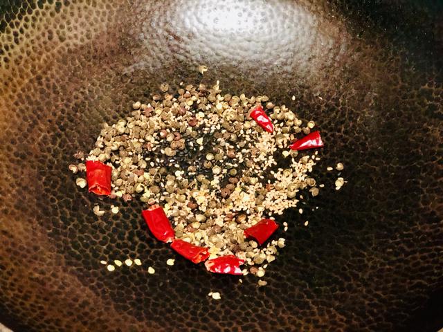 咸萝卜的腌制方法，韩国泡菜萝卜的腌制方法是什么（不要只会加酱油）