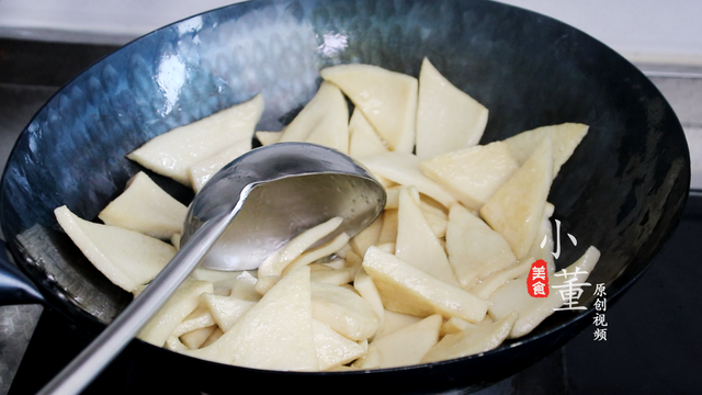 干锅千页豆腐的简单做法，大厨教你在家做干锅千叶豆腐