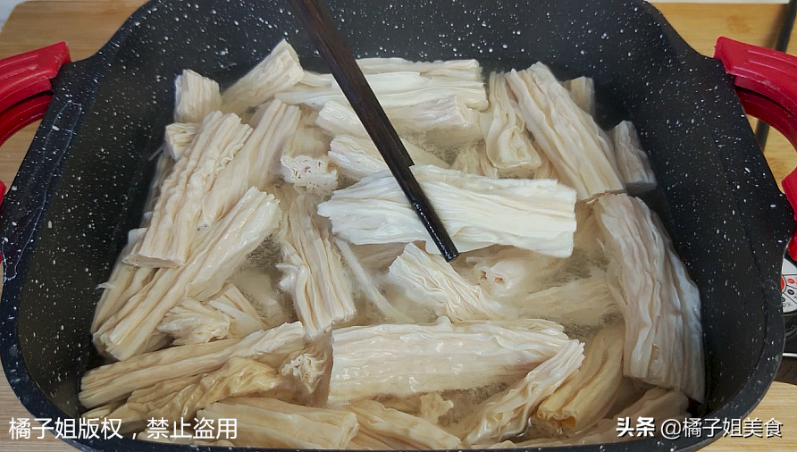 图片[3]-【凉拌腐竹】做法步骤图 好吃-起舞食谱网