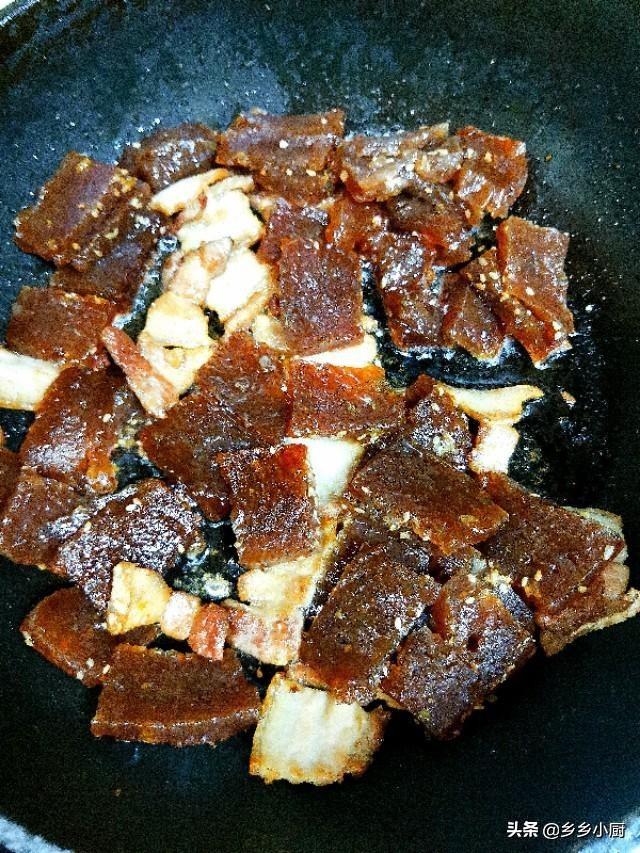 肉焖子的家常做法，焖子的做法（辣椒焖子怎么做）